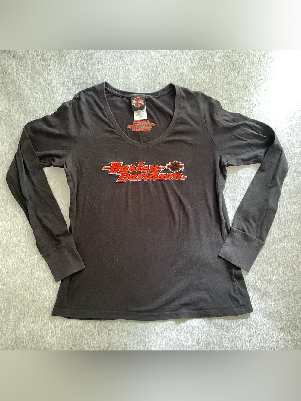 Harley-Davidson Size Small Black Long Sleeve Women's Logo Tee Thumb Holes